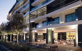 The Met Hotel